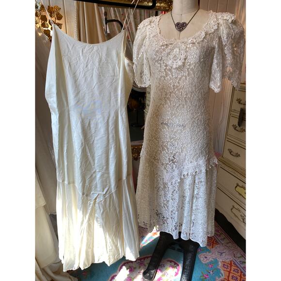 vintage 1980s sheer lace mermaid hem dress with flutter sleeves small wedding - Picture 9 of 10